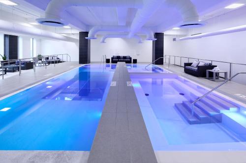 Swimming pool 5, Le Westin Montreal, Montréal