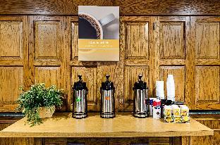 Coffee shop 3, Motel 6-Roanoke, VA, Roanoke