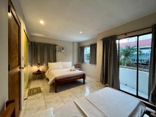 Bed, Hannah Hotel, Malay