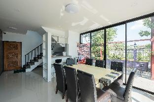Interior view 4, 5 Chang Palace, Bang Khen
