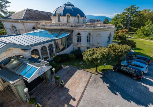 Entrance, Grand Hotel et Centre Thermal d, Jura-North Vaudois