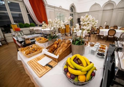 Food and beverages 3, Grand Hotel et Centre Thermal d, Jura-North Vaudois